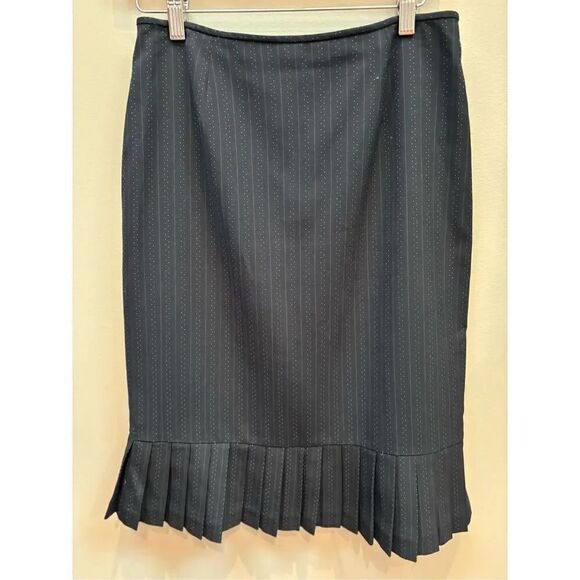 Signature by Larry Levine navy pinstriped mermaid style pencil skirt w-clasp zip - Picture 1 of 7